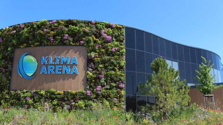 Geb&auml;udeansicht KLIMA ARENA von au&szlig;en.
